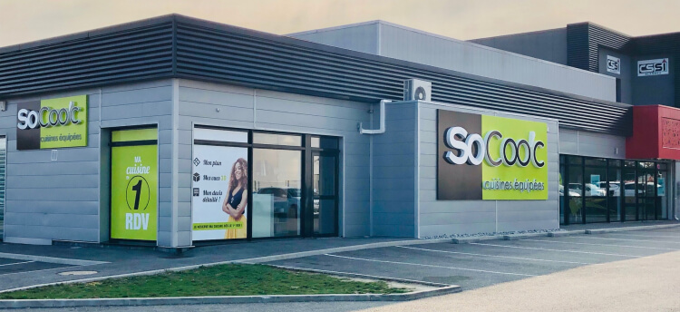 bandeau_magasin_gauche-socooc-cusines-equipees-facade-thonon