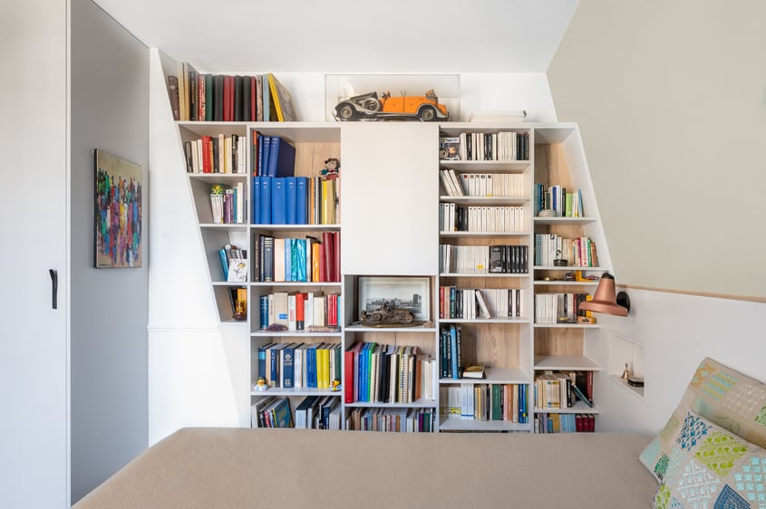 Bibliothèque cousu main sur-mesure