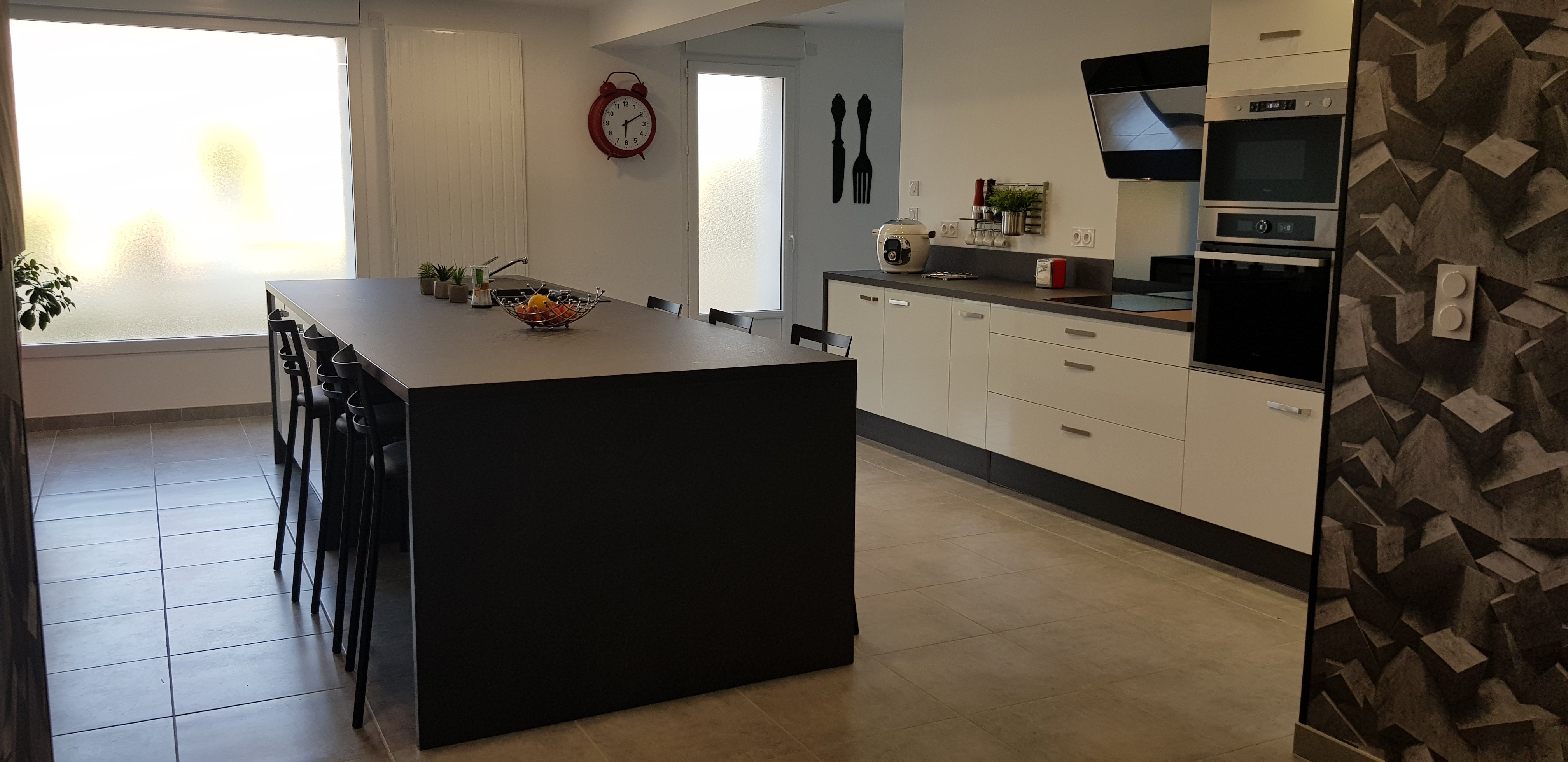 la-cuisine-de-marielle-jerome-une-cuisine-equipee-par-socooc-bourges