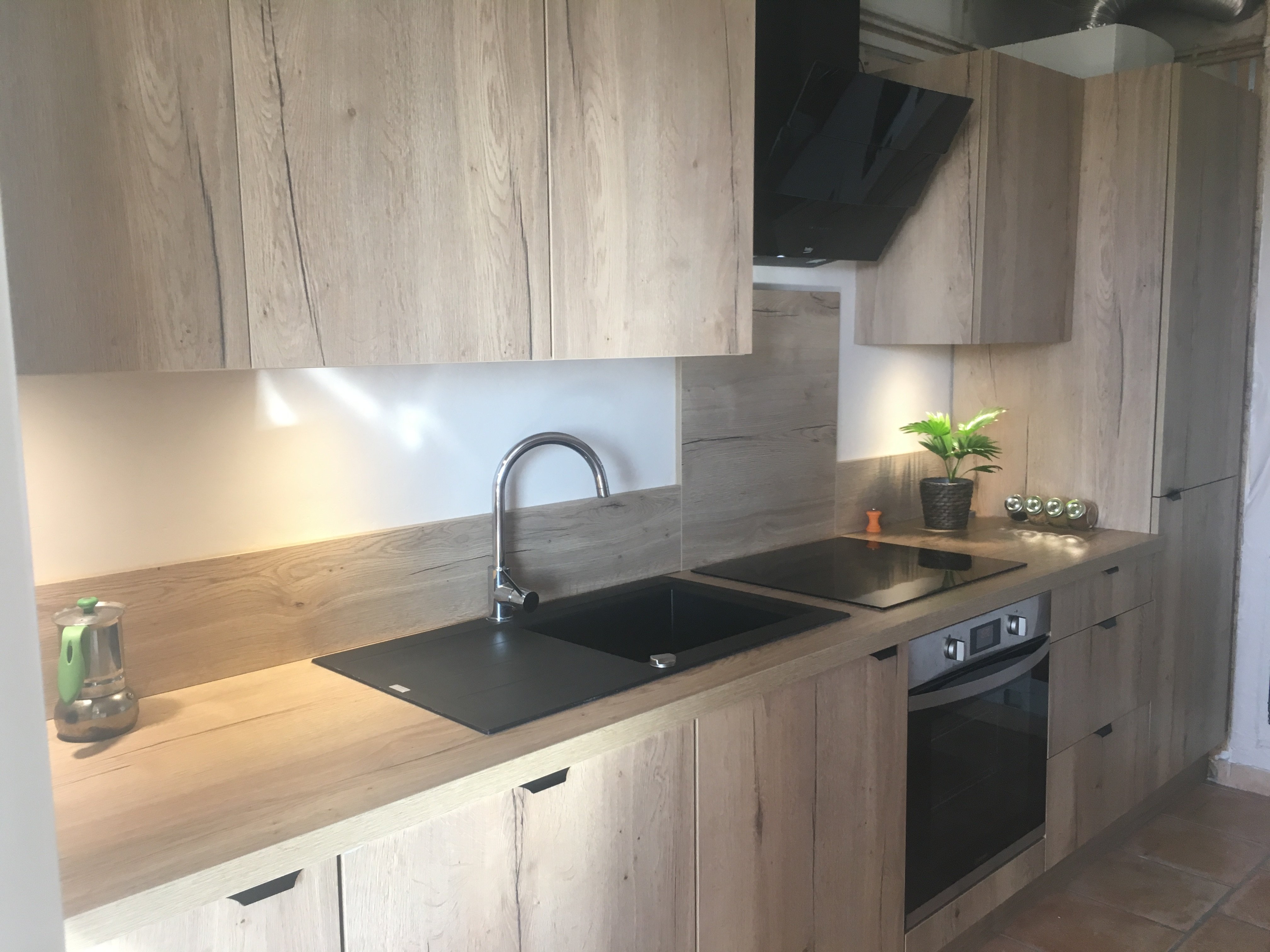 cuisine-monsieur-r-modele-vintage-une-cuisine-equipee-par-socooc-marseille-la-valentine