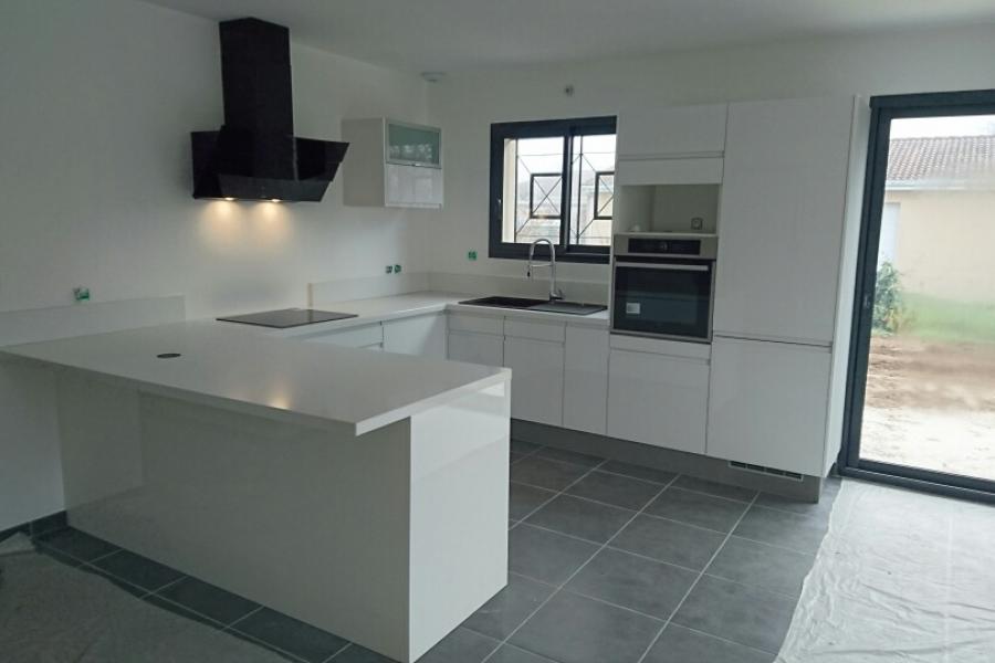 blanc-glacier-une-cuisine-equipee-par-socooc-strasbourg