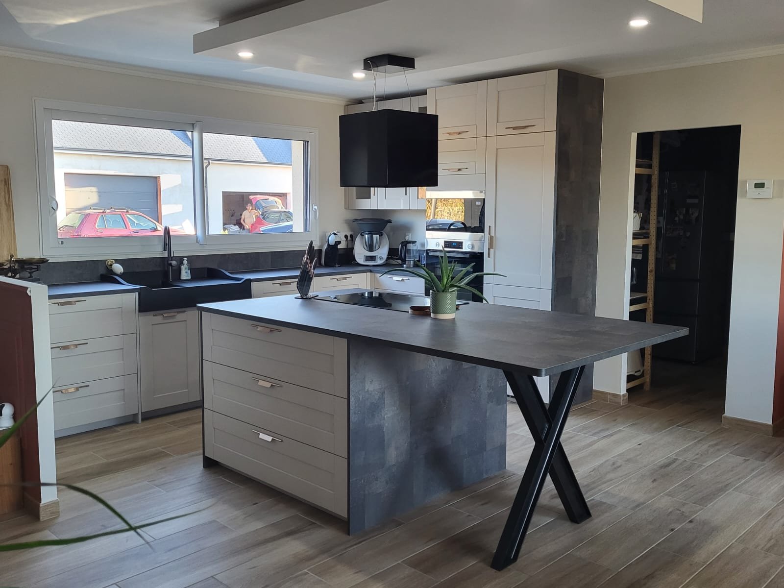 26147308-62a8-4da8-8bea-0e49cb7f9101