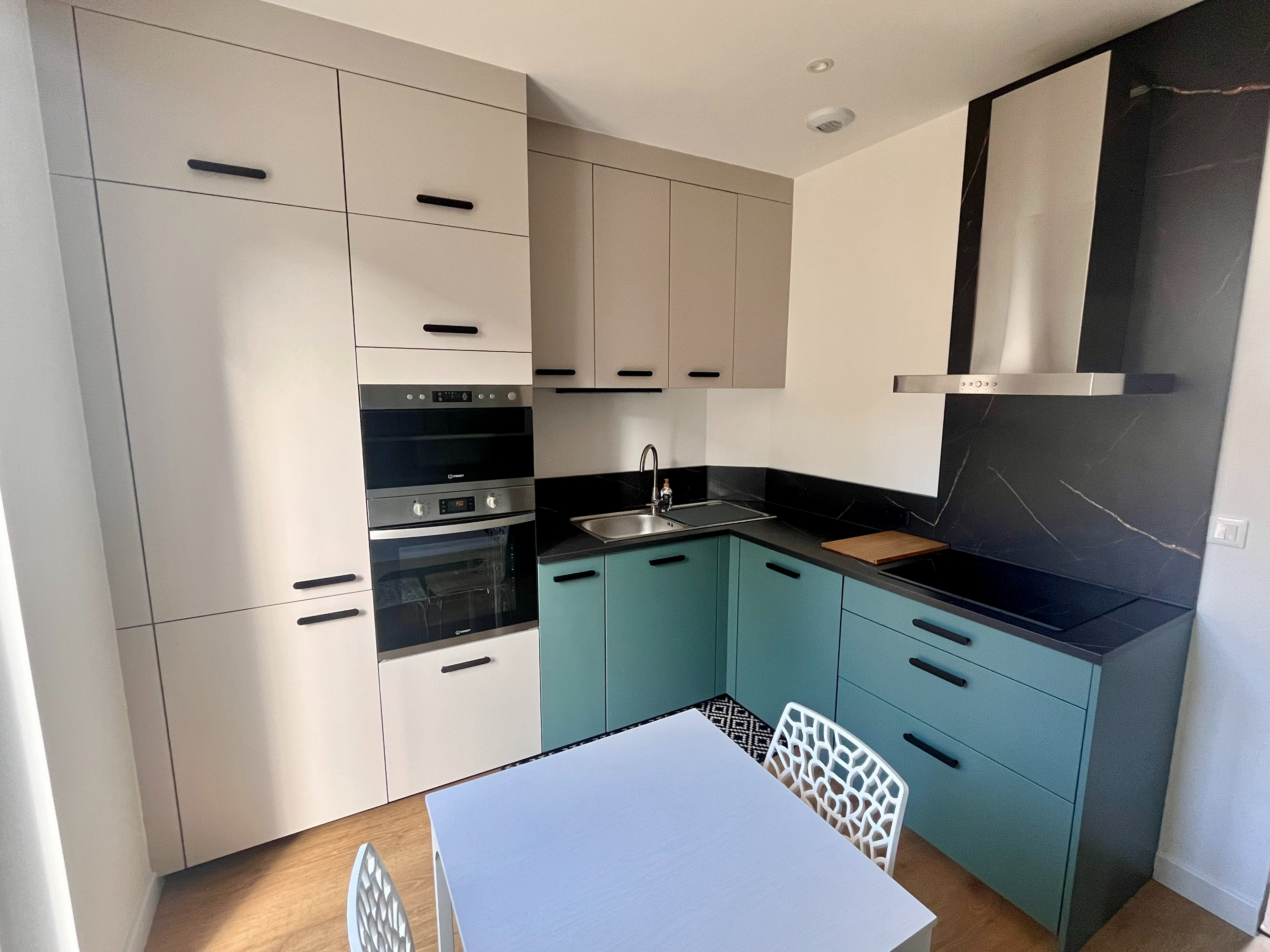 vert%20laqu%C3%A9%20n%C3%A9nuphar%20chamois%20mat%20marbre%20noir%20ov%C3%A9lia%20noir