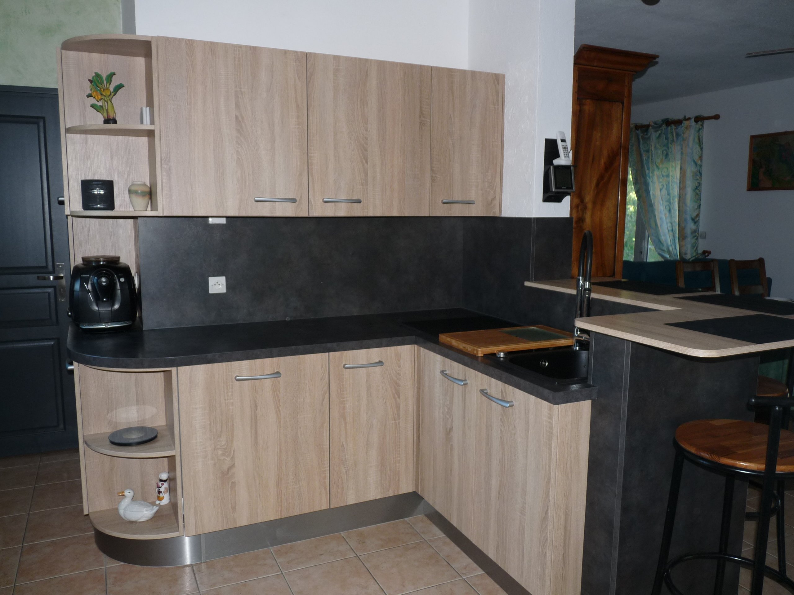 cuisine-renovee-une-cuisine-equipee-par-socooc-valence