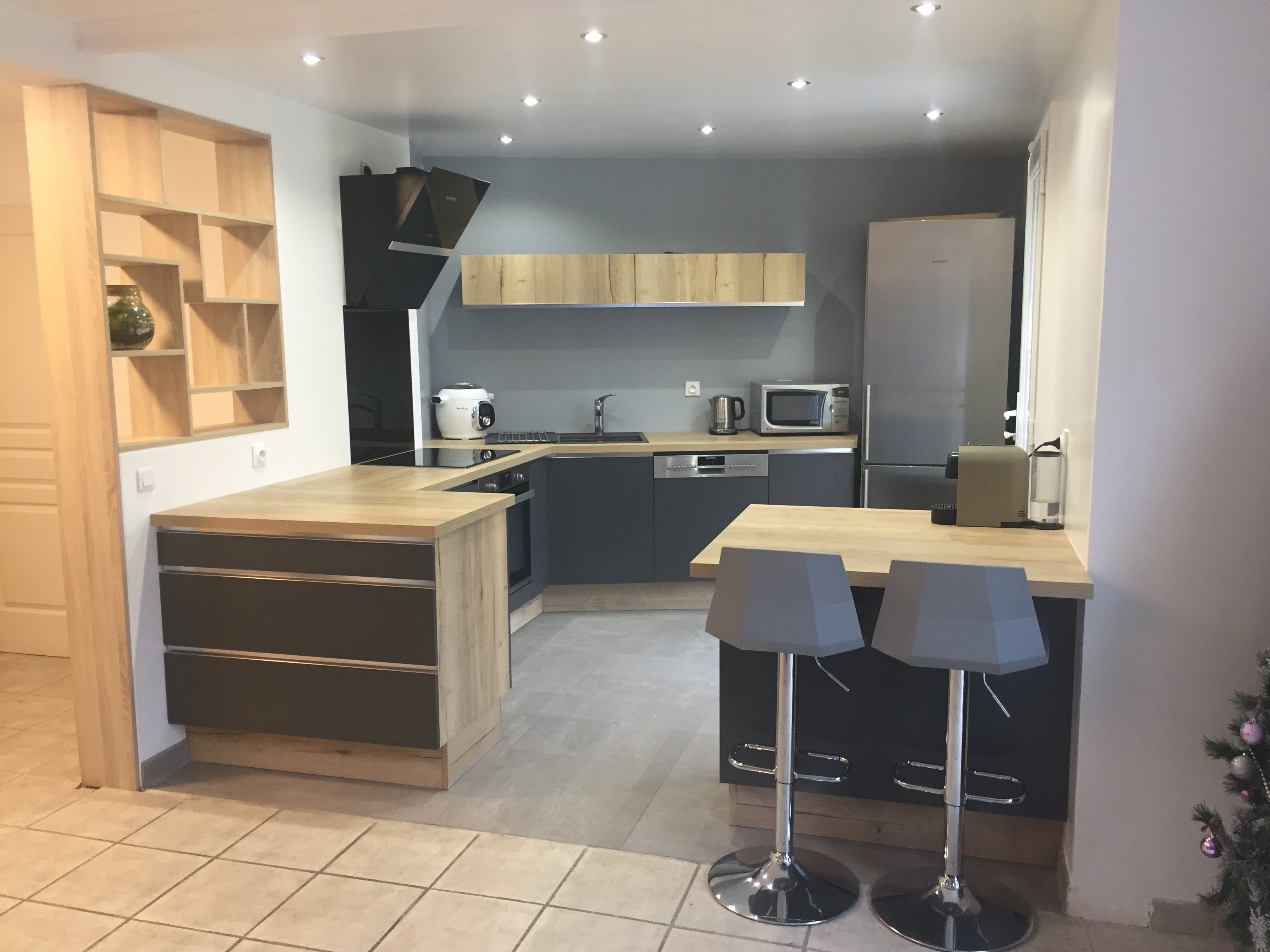 la-cuisine-avec-claustra-de-maryse-et-jean-luc-une-cuisine-equipee-par-socooc-ste-genevieve-des-bois