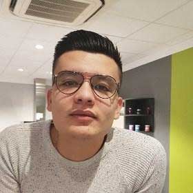 L%C3%A9o%2C-Kitchener-au-magasin-de-Besan%C3%A7on