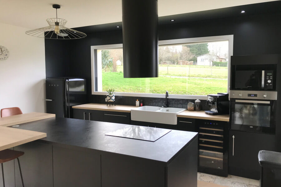 multifocus_desktop_5_images_2x-socooc-cuisines-equipees-temoignage-AnnickBissirier-limogeslevigen-4_0