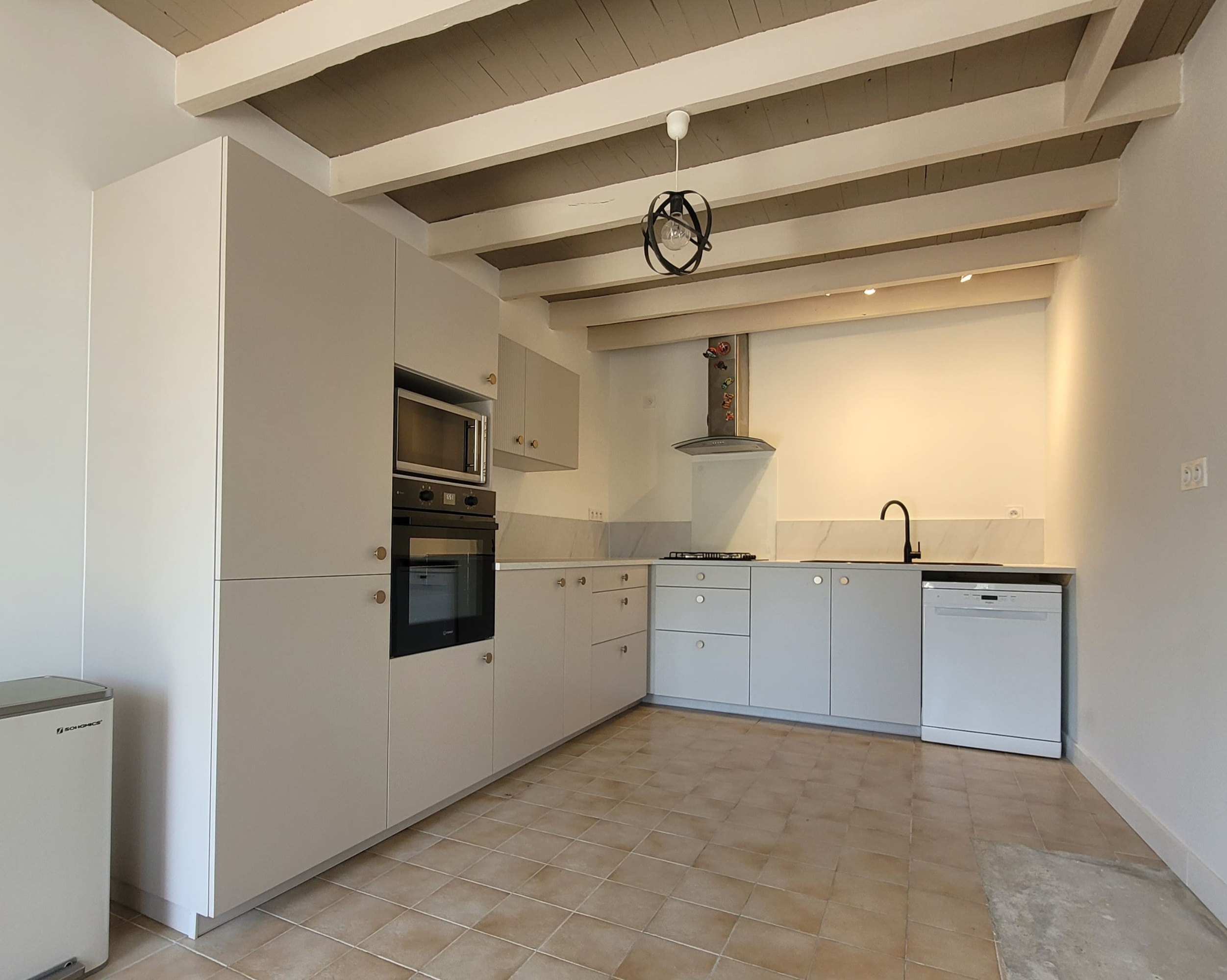 1000102470%20%28003%29