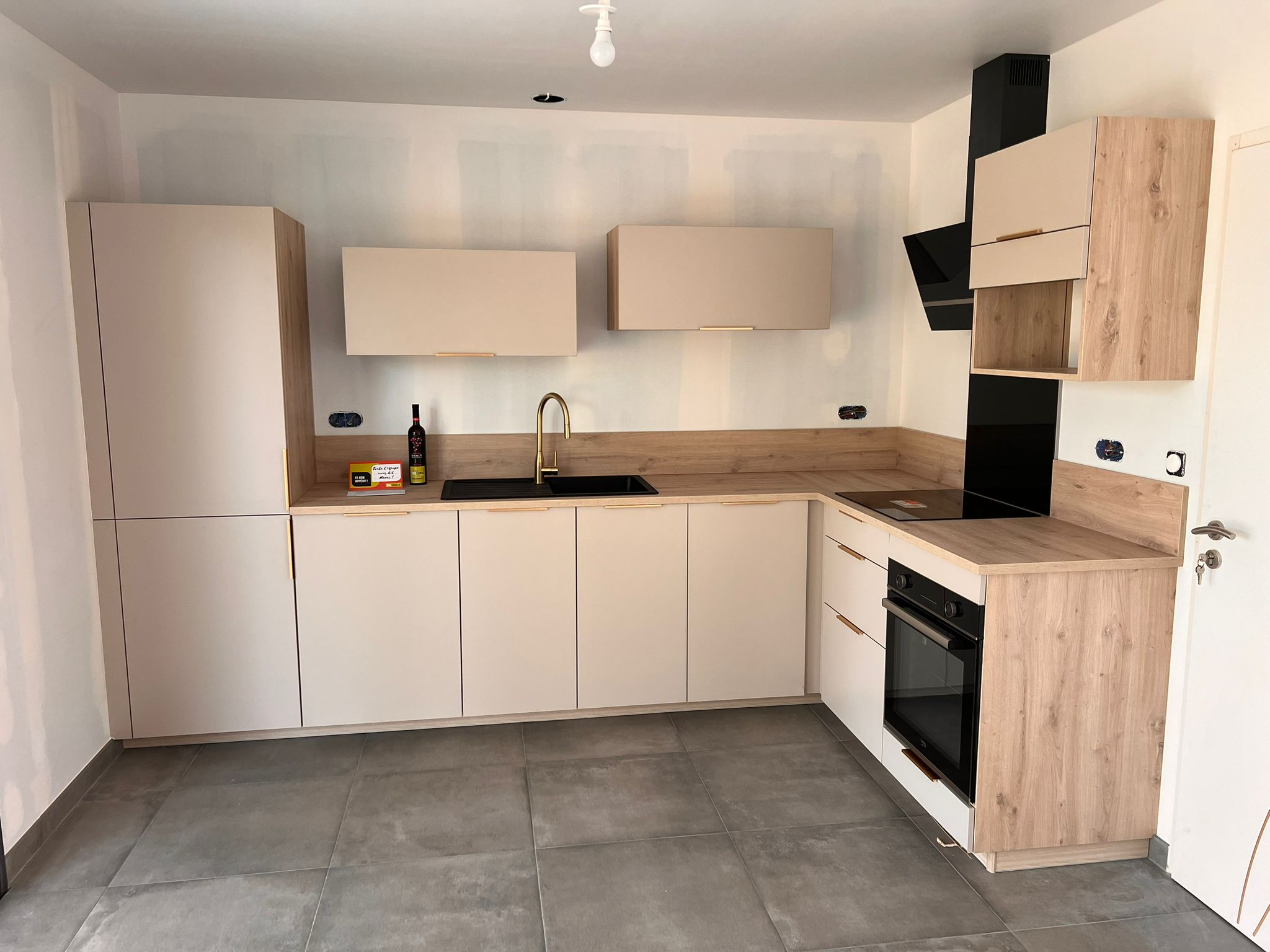 b71e36a5-1a6e-43a6-b7de-bd28e18204ab