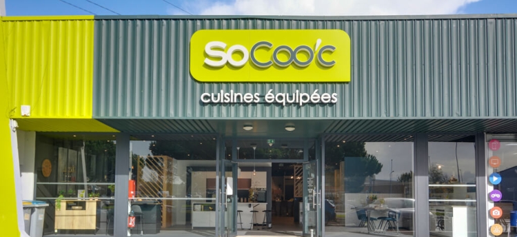 bandeau_magasin_gauche-socooc-cuisines-equipees-nantes-orvault-fa%C3%A7ade