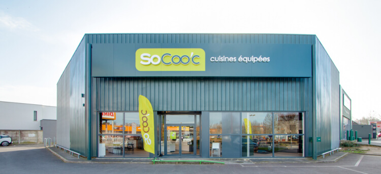 bandeau_magasin_gauche-socooc-cuisines-equipees-herblay-fa%C3%A7ade%202
