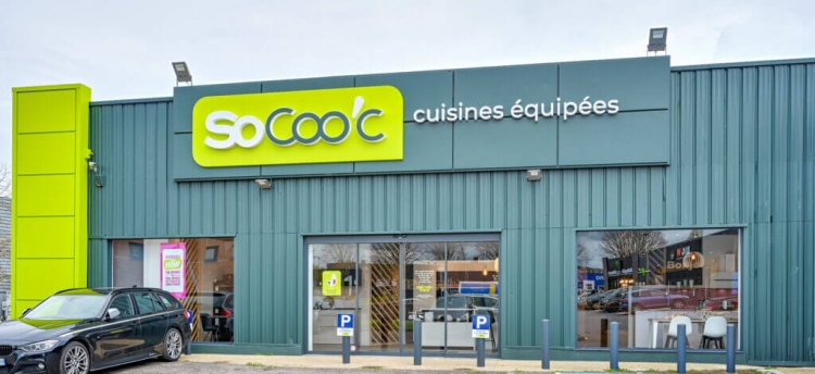 bandeau_magasin_gauche-socooc-cuisines-equipees-mantes-buchelay-fa%C3%A7ade%20%281%29