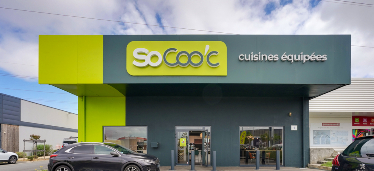 bandeau_magasin_gauche-socooc-cuisines-equipees-la-rochelle-fa%C3%A7ade%201_0