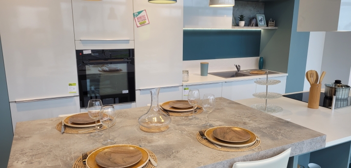 bandeau_magasin_droit-20231113_111044_1