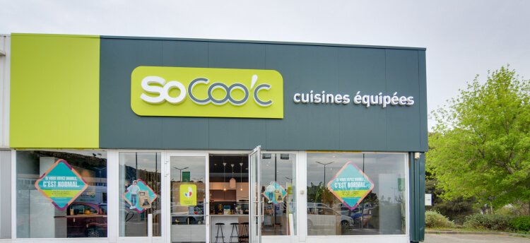 bandeau_magasin_gauche-socooc-cuisines-%C3%A9quip%C3%A9es-vitrolles-facade