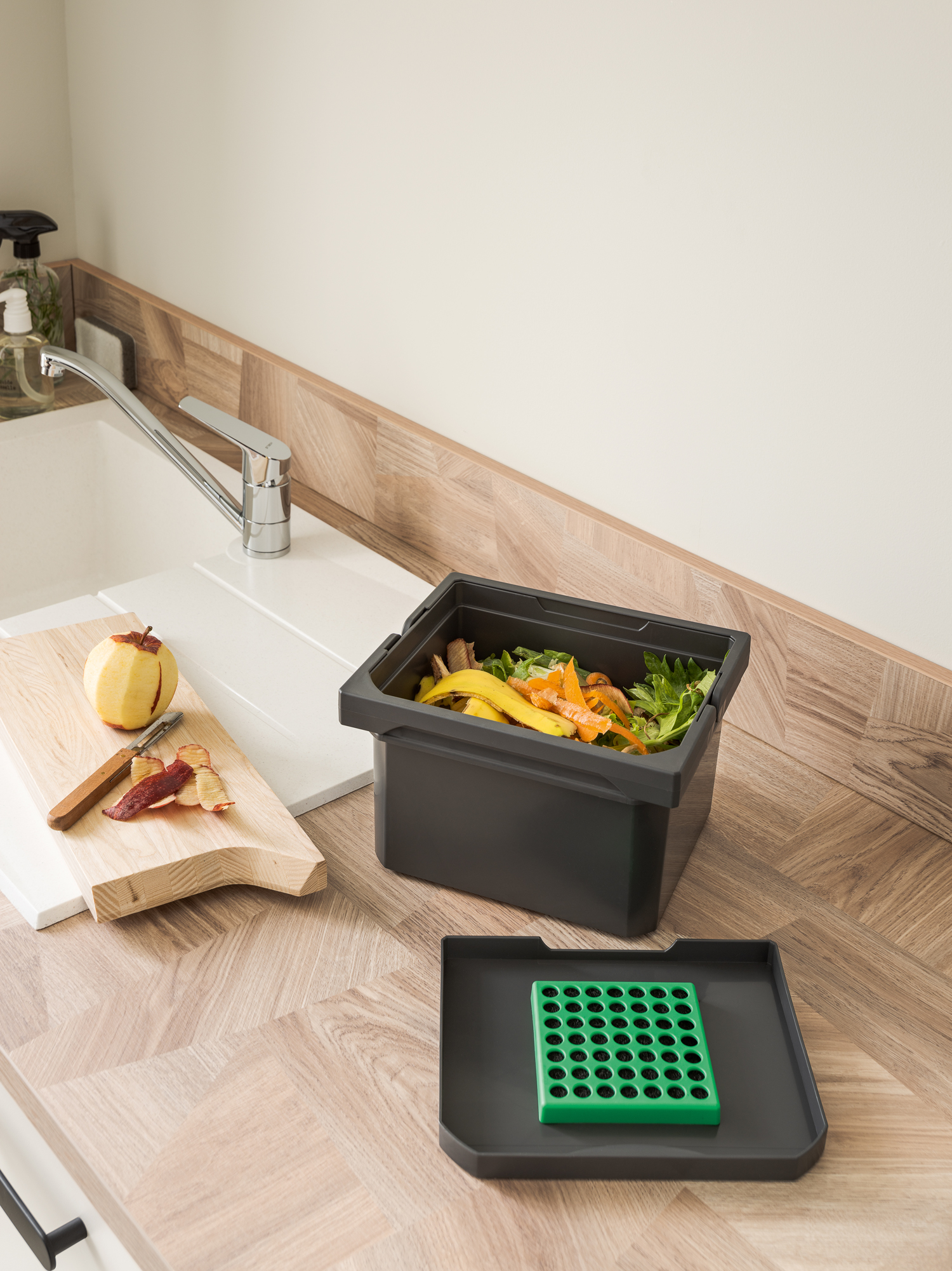 socooc-cuisines-equipees-matcha-poubelle-compost