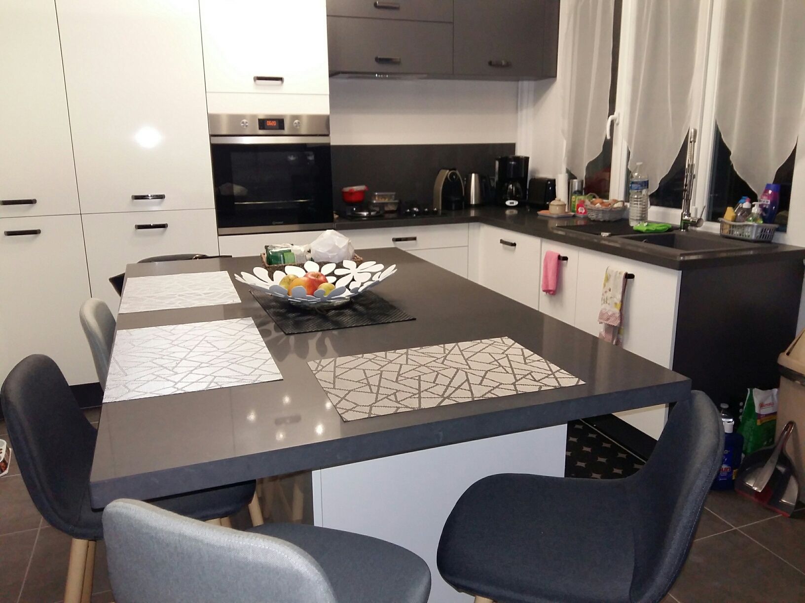 cuisine-en-quartz-une-cuisine-equipee-par-socooc-ormesson