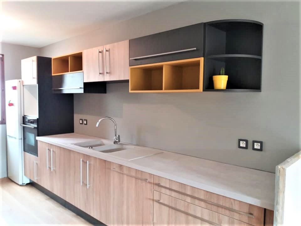 40463912_1393700890763108_343280019956563968_n