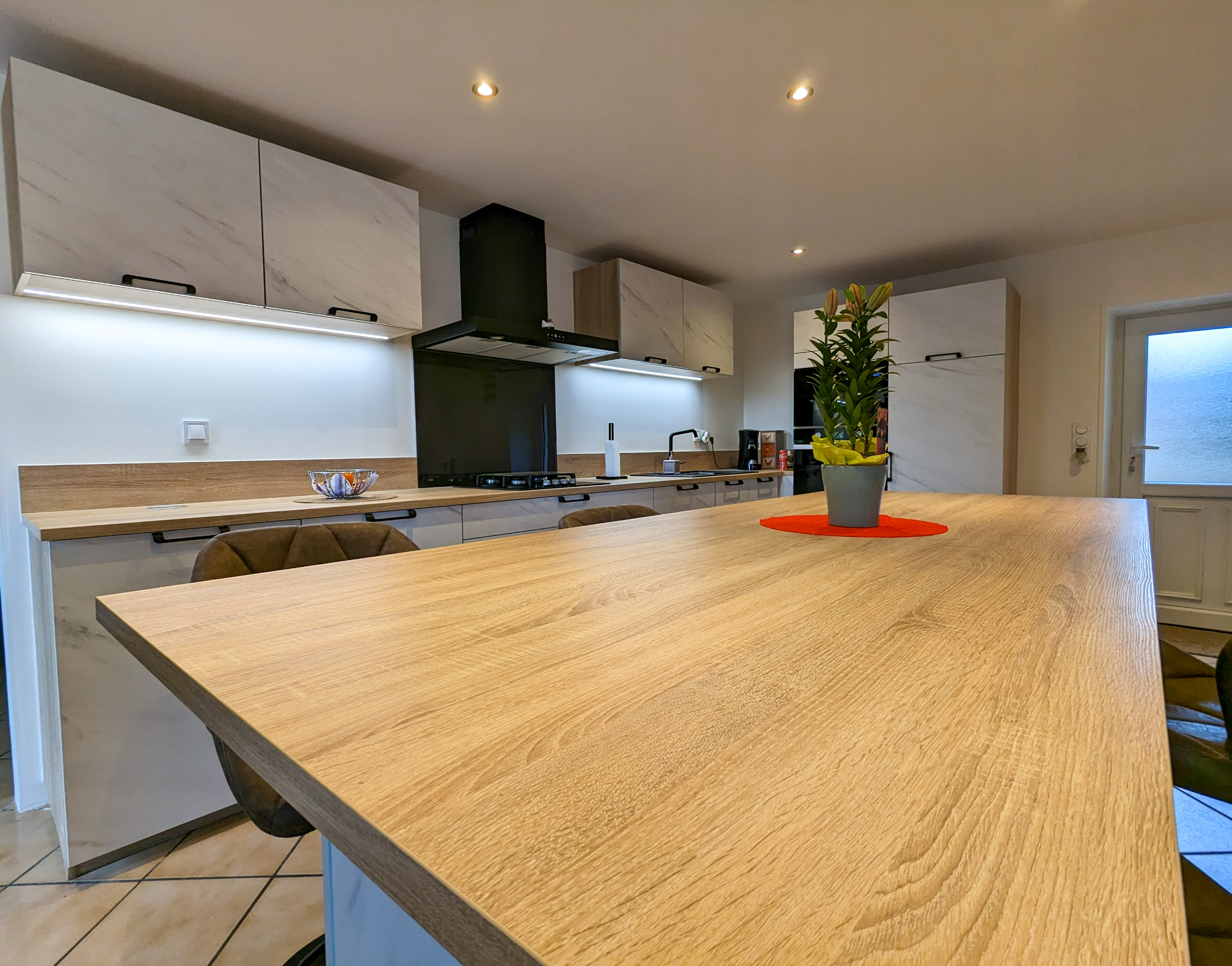 PXL_20230328_163852371