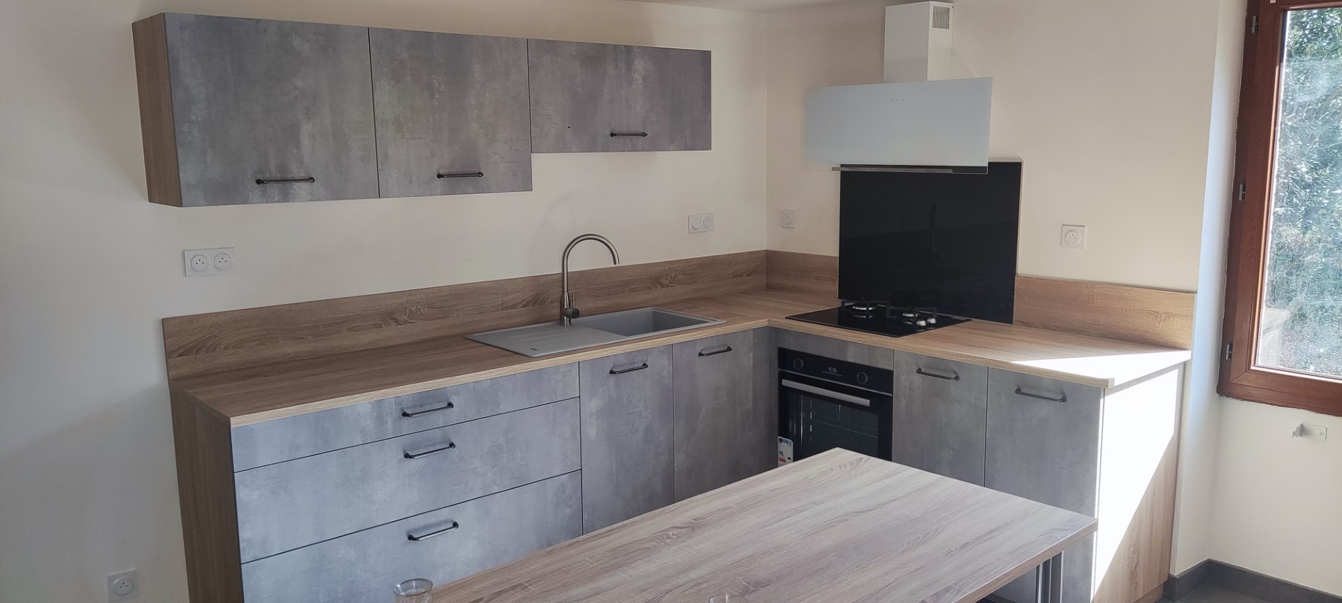 thumbnail_1696074110779