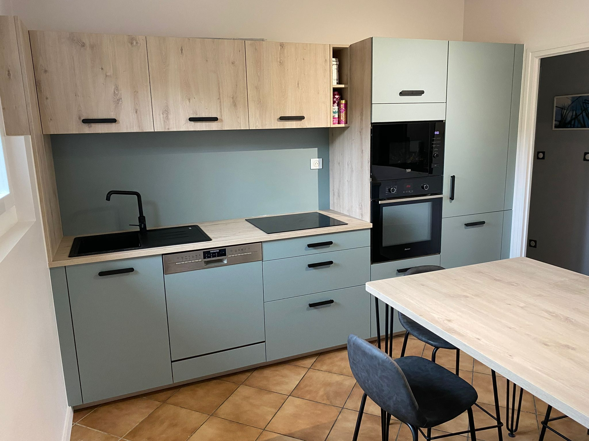 a693498e-84be-4127-8074-e0ee1295ab95