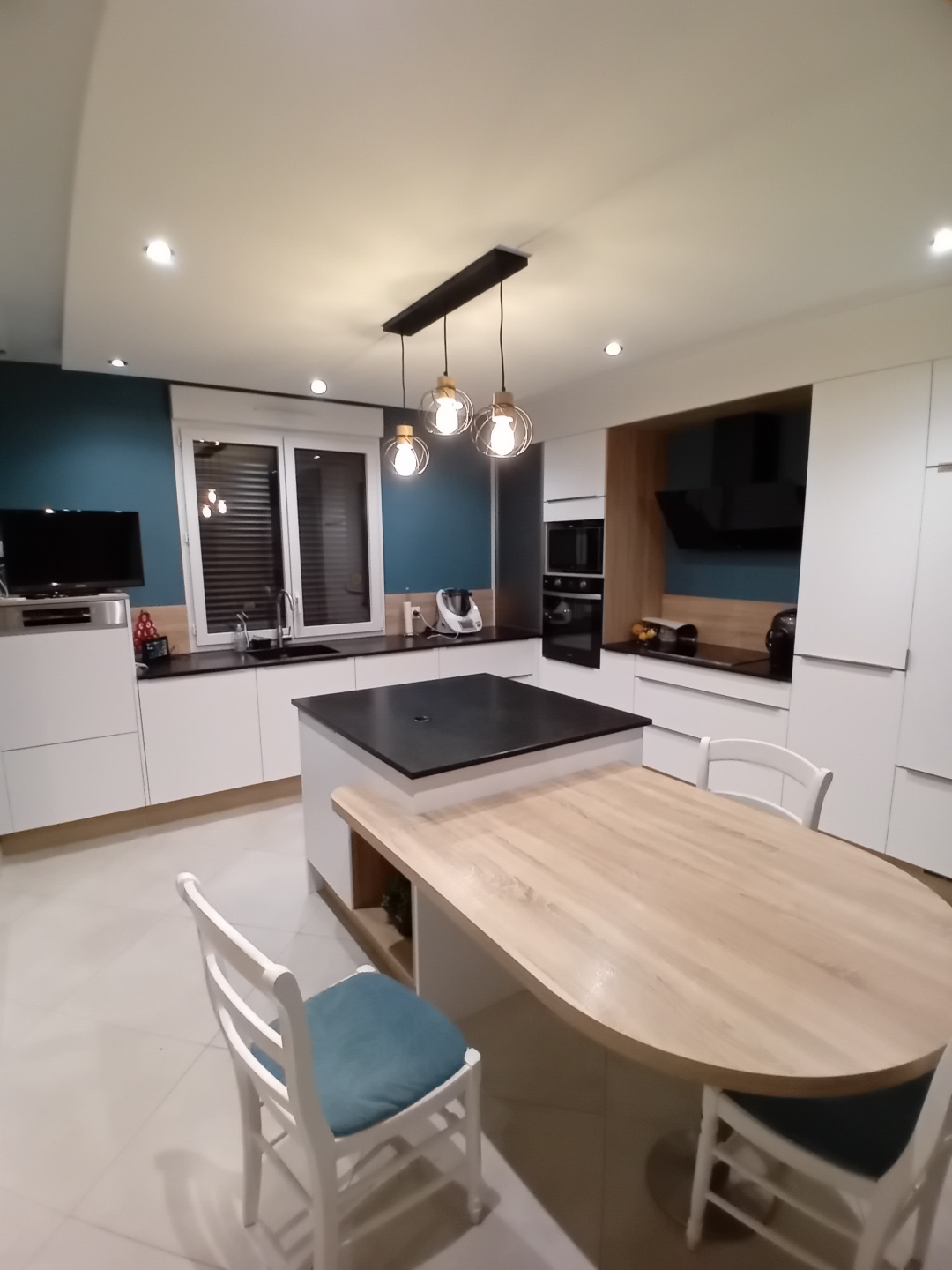 Resized_20231231_180223_1715590150927