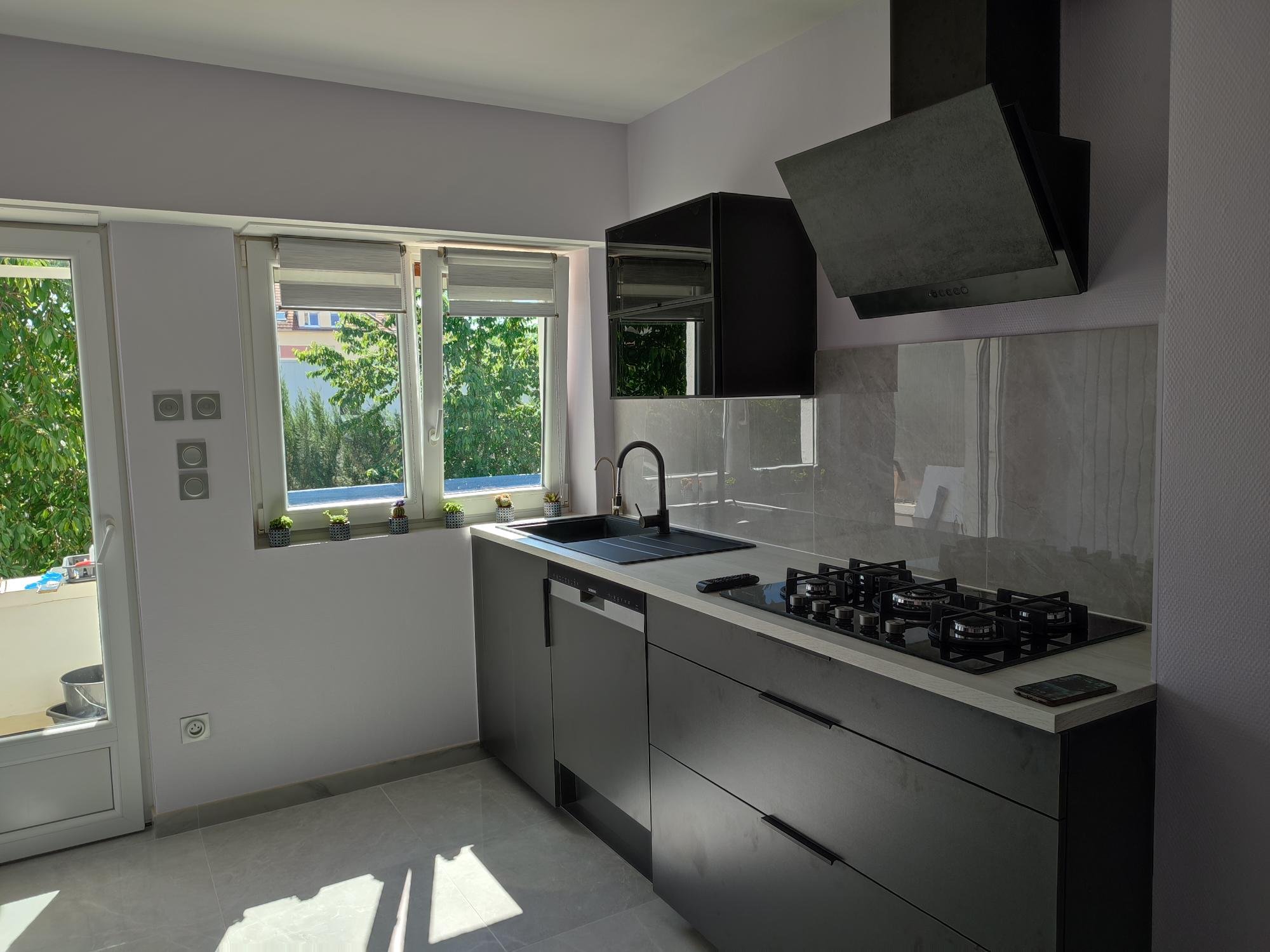 cuisine%20%C3%A9quip%C3%A9e%201_0