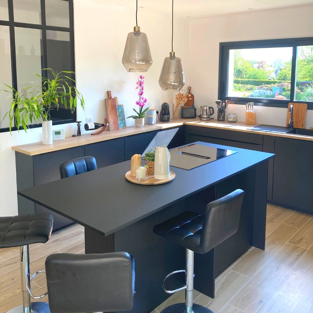 Publications%20insta%20%287%29