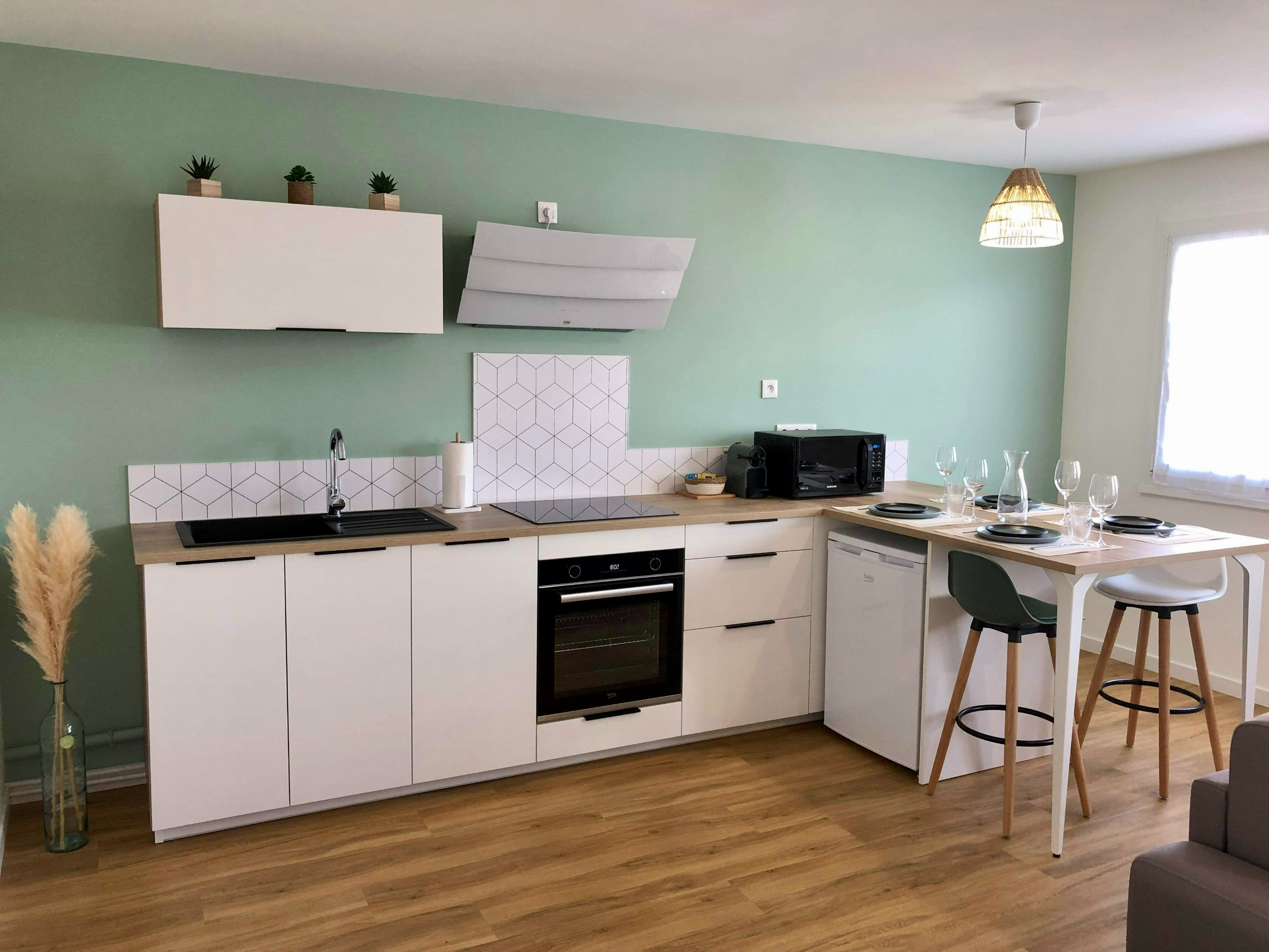 Blanc%20coconut%20ch%C3%AAne%20vintage%20lexia%20noir2