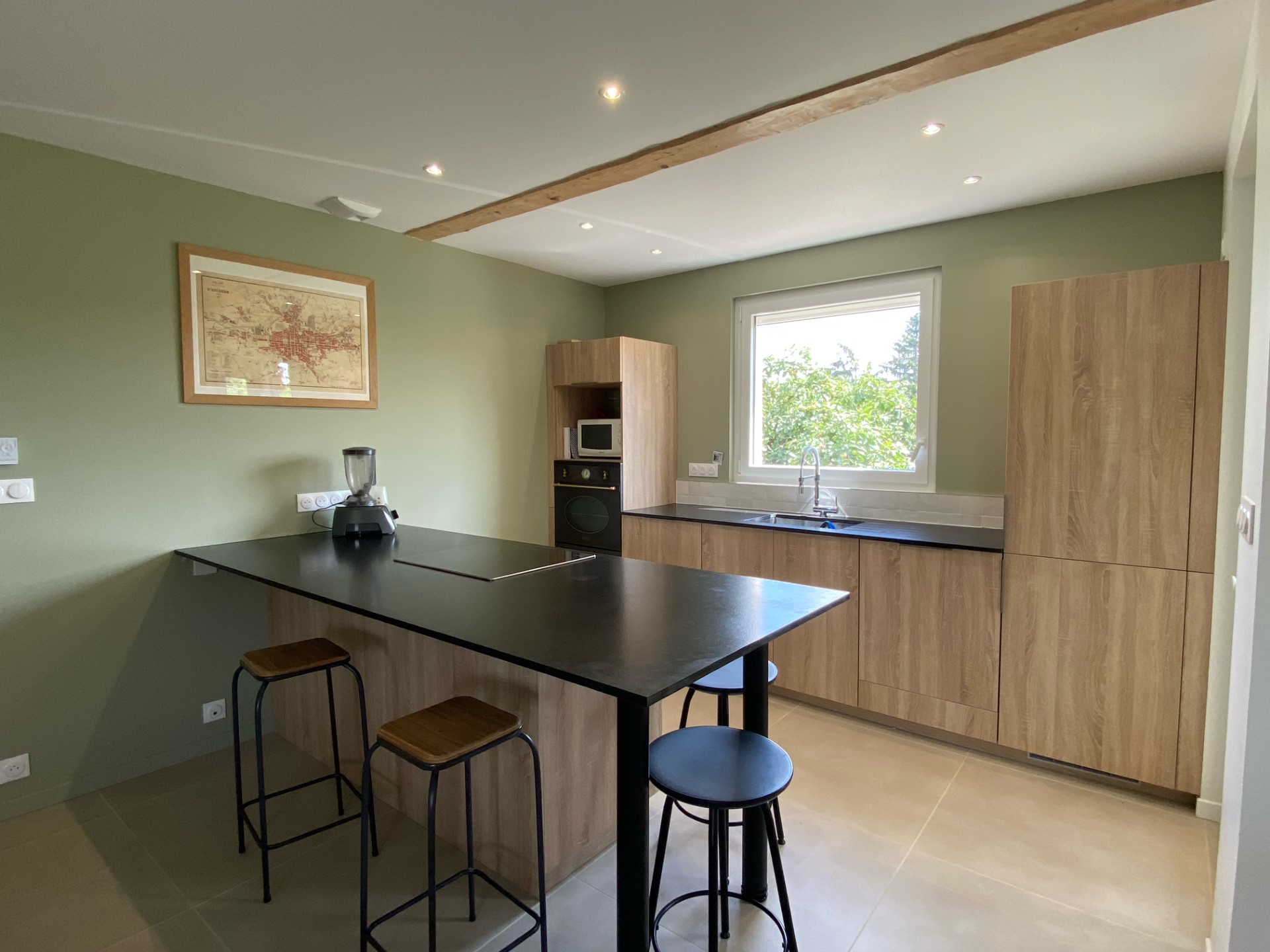 thumbnail_image0%20%285%29_0