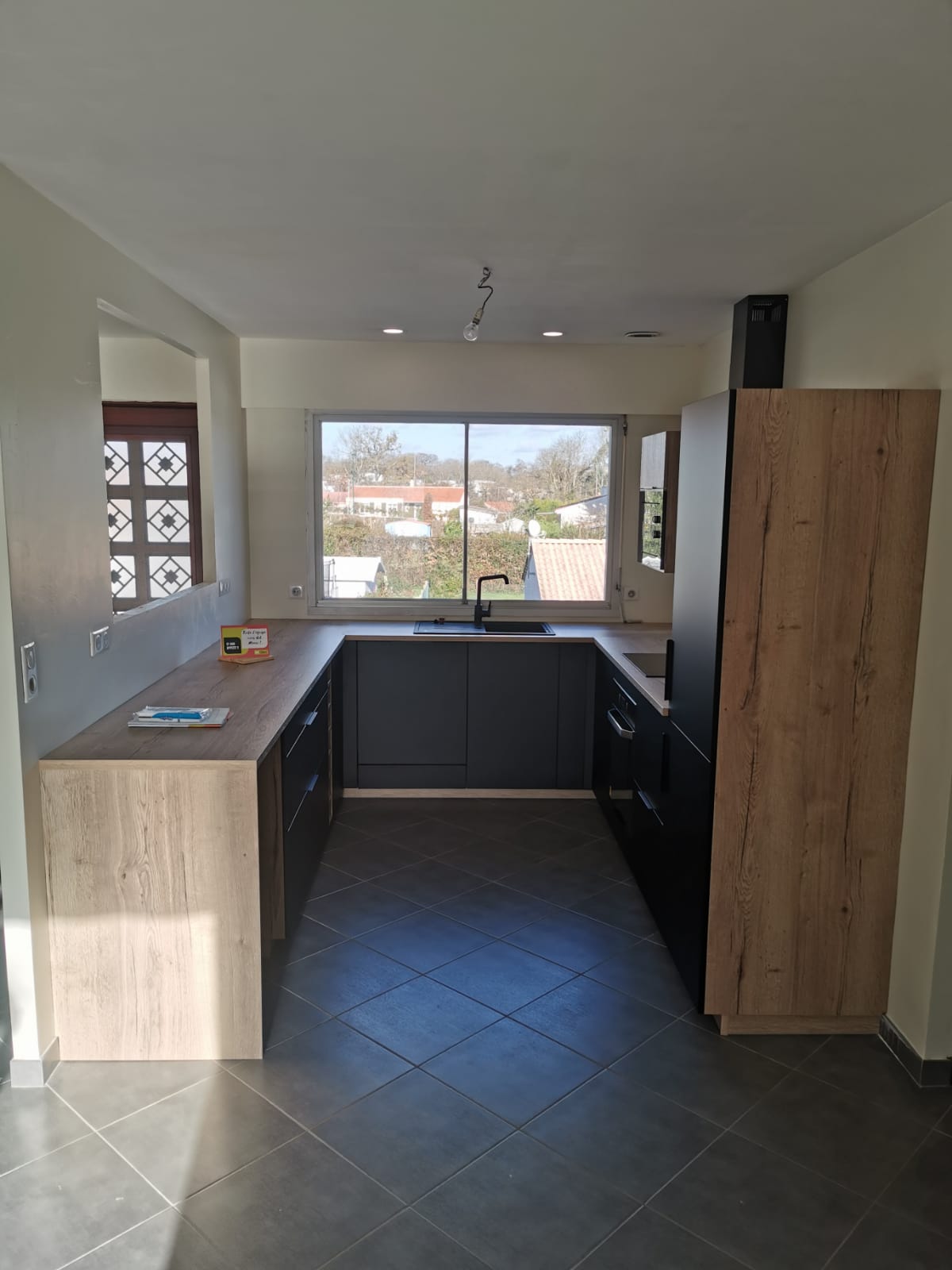 Photo%20pos%C3%A9%201