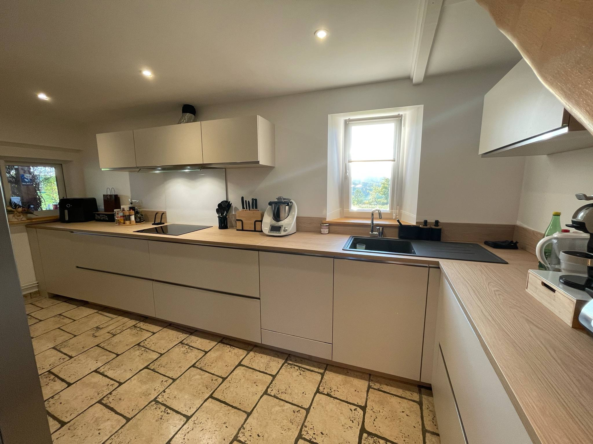 01093423-8cf4-4065-bc59-d469782d39b9%20%281%29