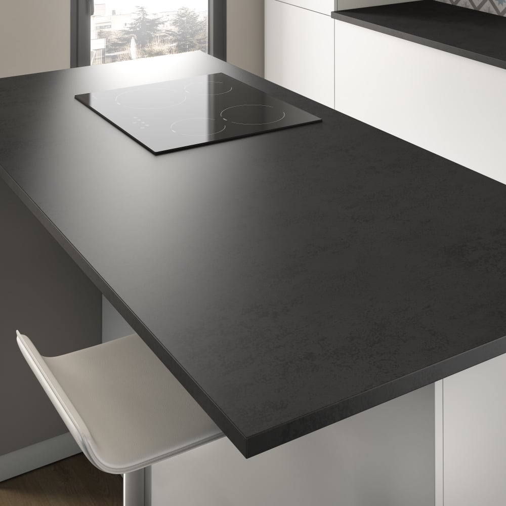 socooc-cuisines-%C3%A9quip%C3%A9es-plan-de-travail-noir-structur%C3%A9