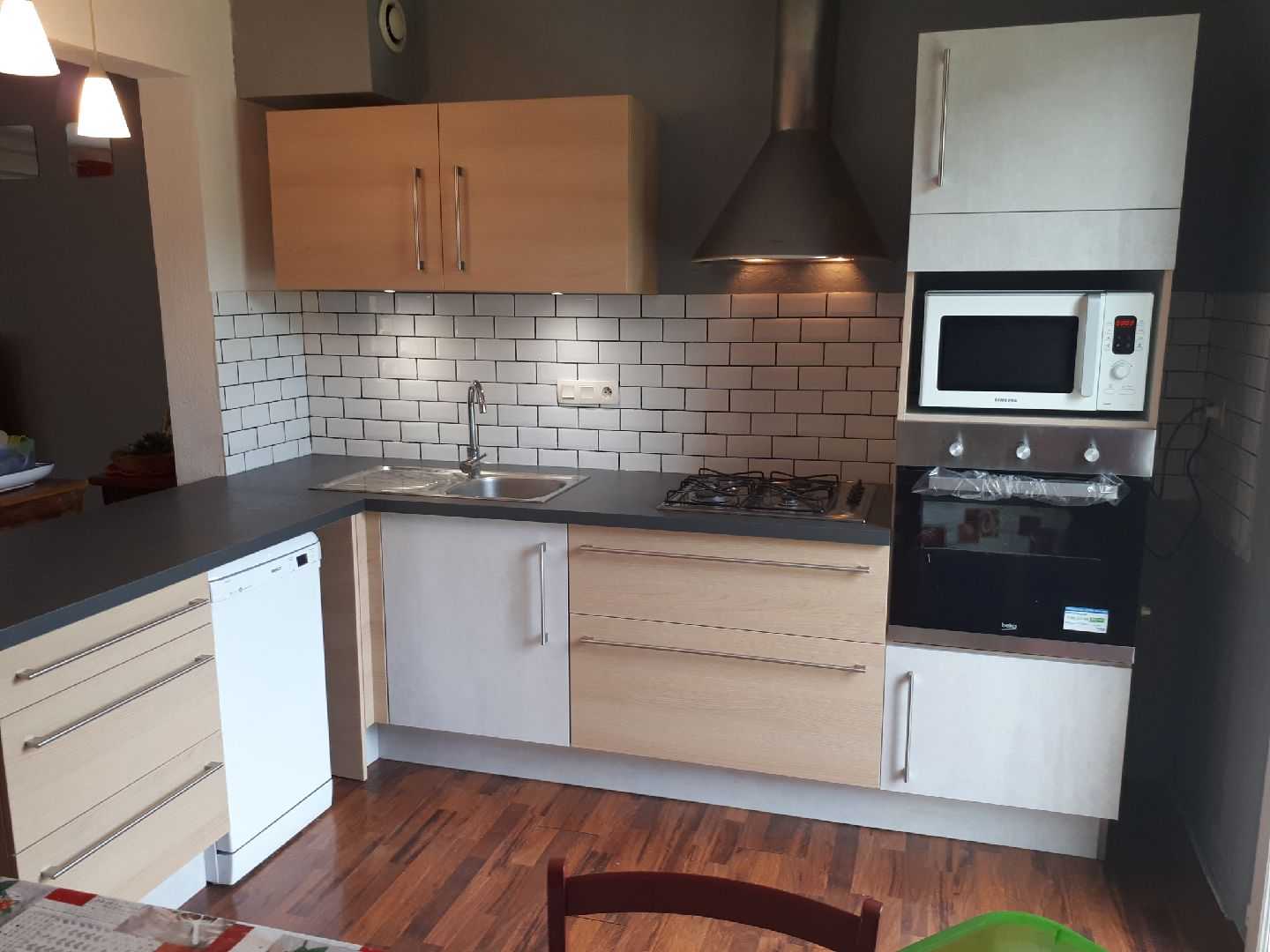 moderne-et-fonctionnelle-joue-avec-les-facades-une-cuisine-equipee-par-socooc-angouleme-soyaux