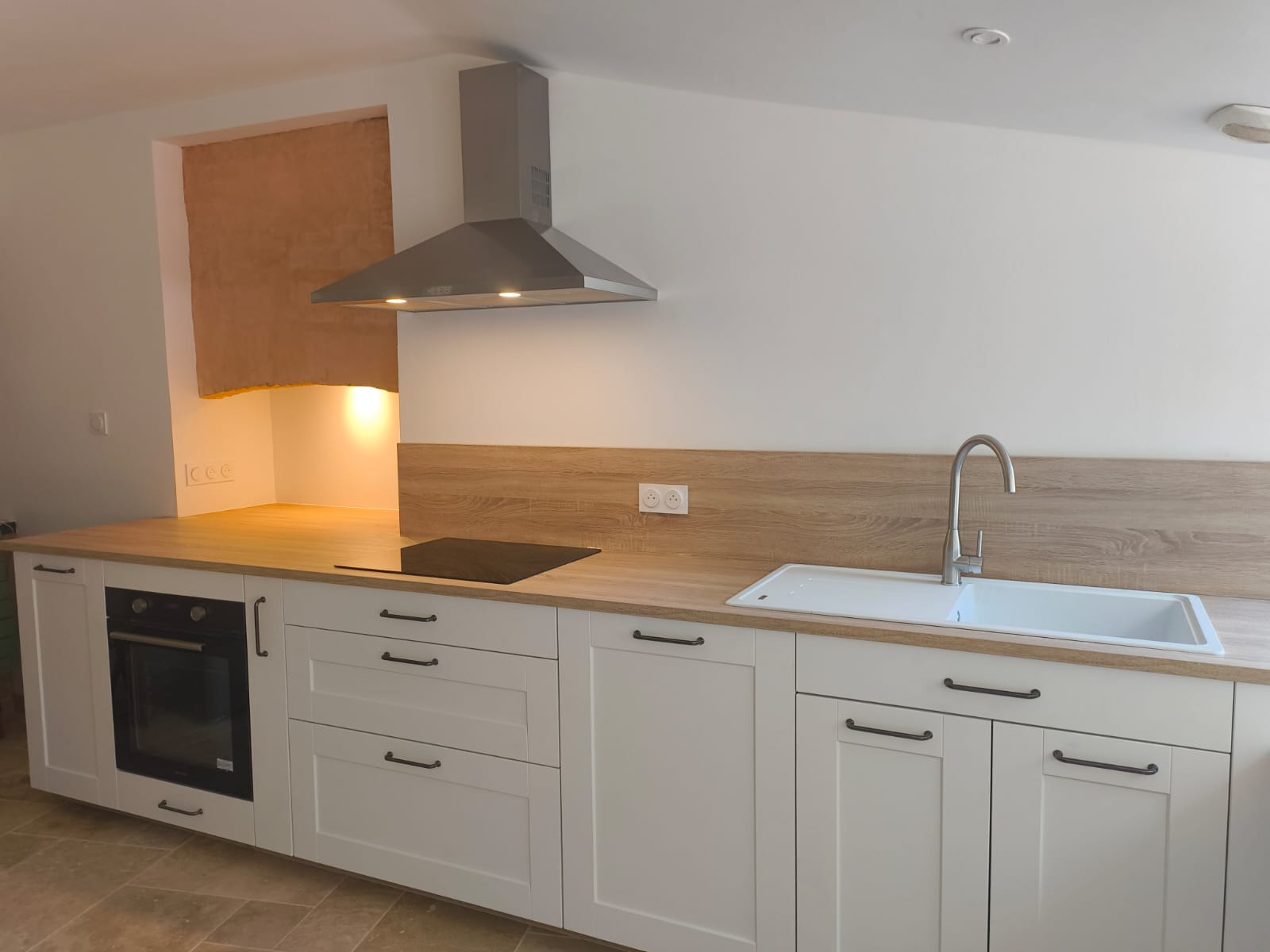 e092c835-319c-4342-8316-5af944480d4d