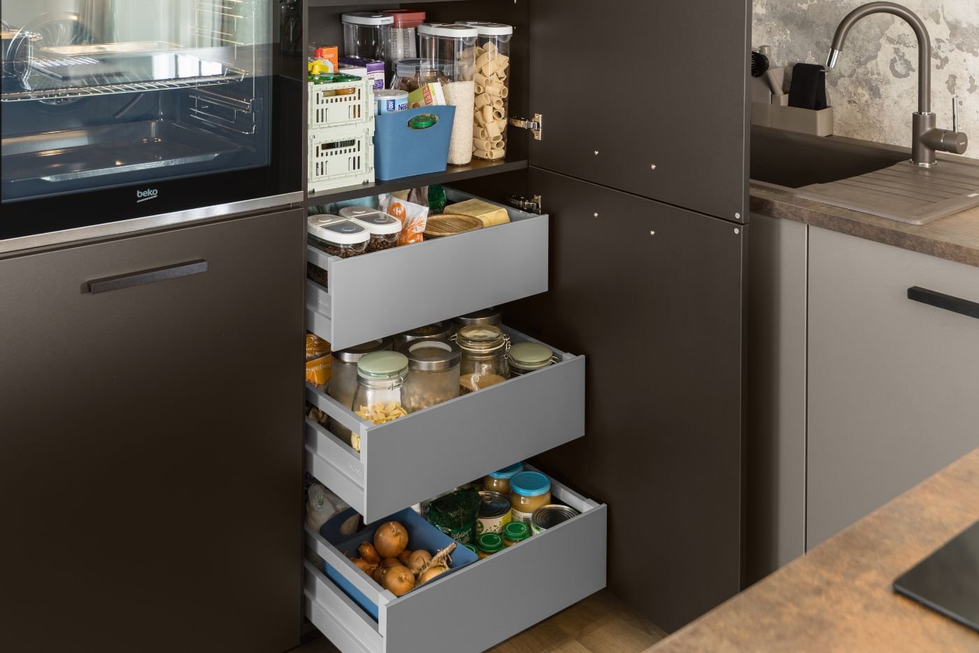 Un%20garde-manger%20optimis%C3%A9%20dans%20vos%20meubles%20de%20cuisine