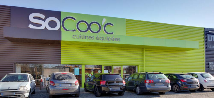 bandeau_magasin_gauche-socooc-cuisines-equipees-bordeau-merignac-facade