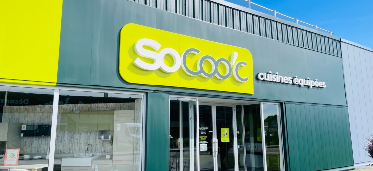 bandeau_magasin_gauche-socooc-cuisines-equipees-facade-strasbourg-nord