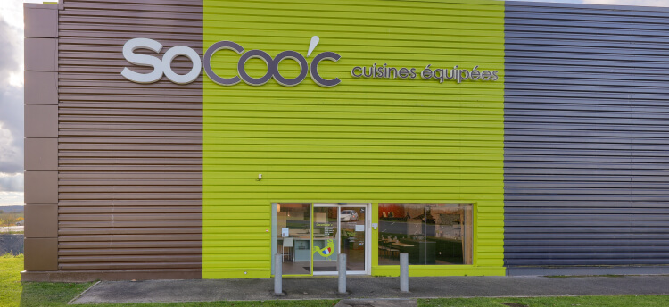 bandeau_magasin_gauche-socooc-cuisines-%C3%A9quip%C3%A9es-lisieux-facade
