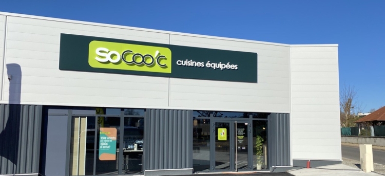 bandeau_magasin_gauche-socooc-cuisines-equipees-moulins-facade