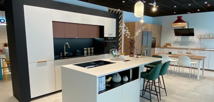 bandeau_magasin_droit-PHOTO-2024-07-27-20-55-51%20%281%29_0