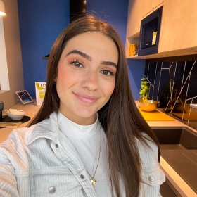 vignette_kitchener-laura_0