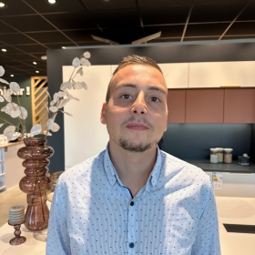 vignette_kitchener-richard%20photo%2010-2024