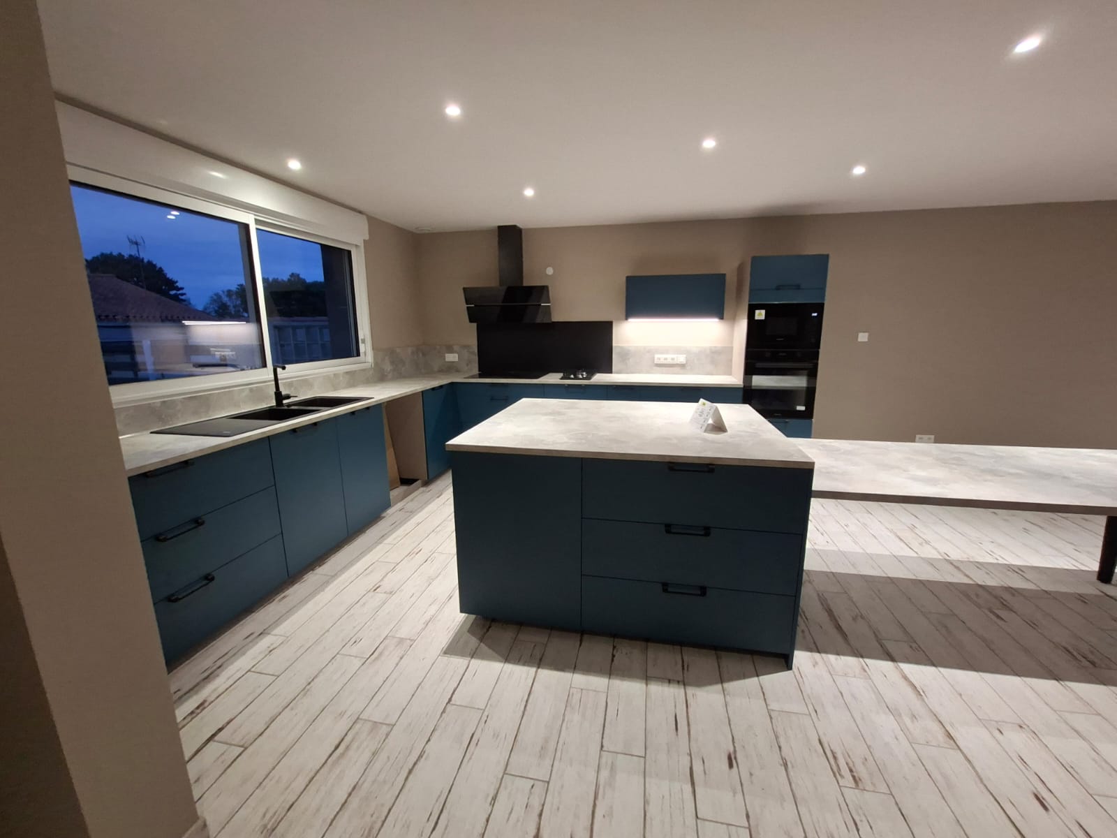 cb1b3498-d265-4066-9acc-9640a9804909_0