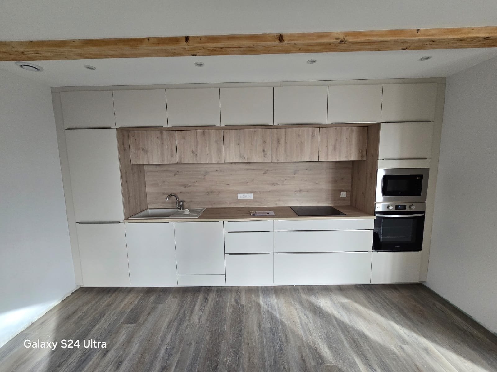 74b377ea-4727-4229-a707-5dee35932bfd