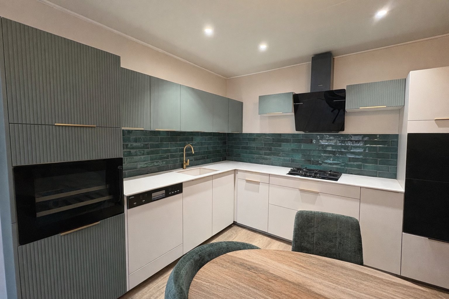 CF1B376D-7B20-4680-BA42-36F85D275567