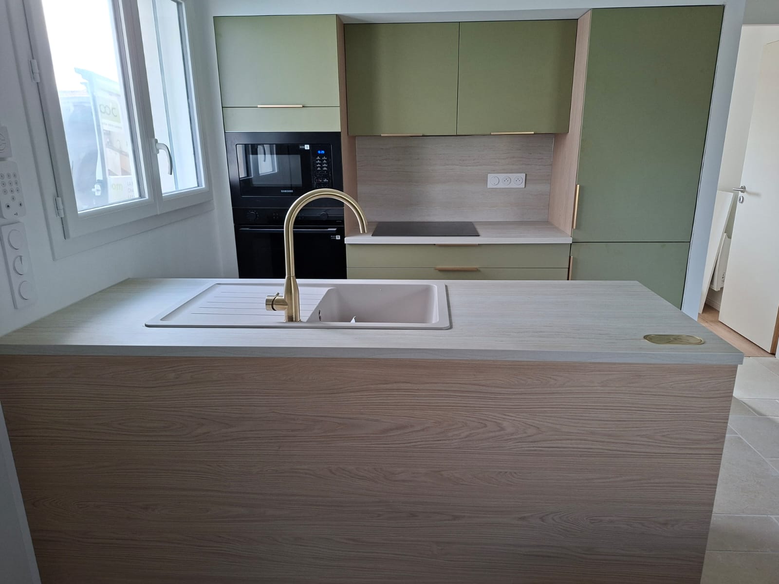 3c8e58f0-cb29-4b6e-8ffe-ea2a79e4dc39 (1)