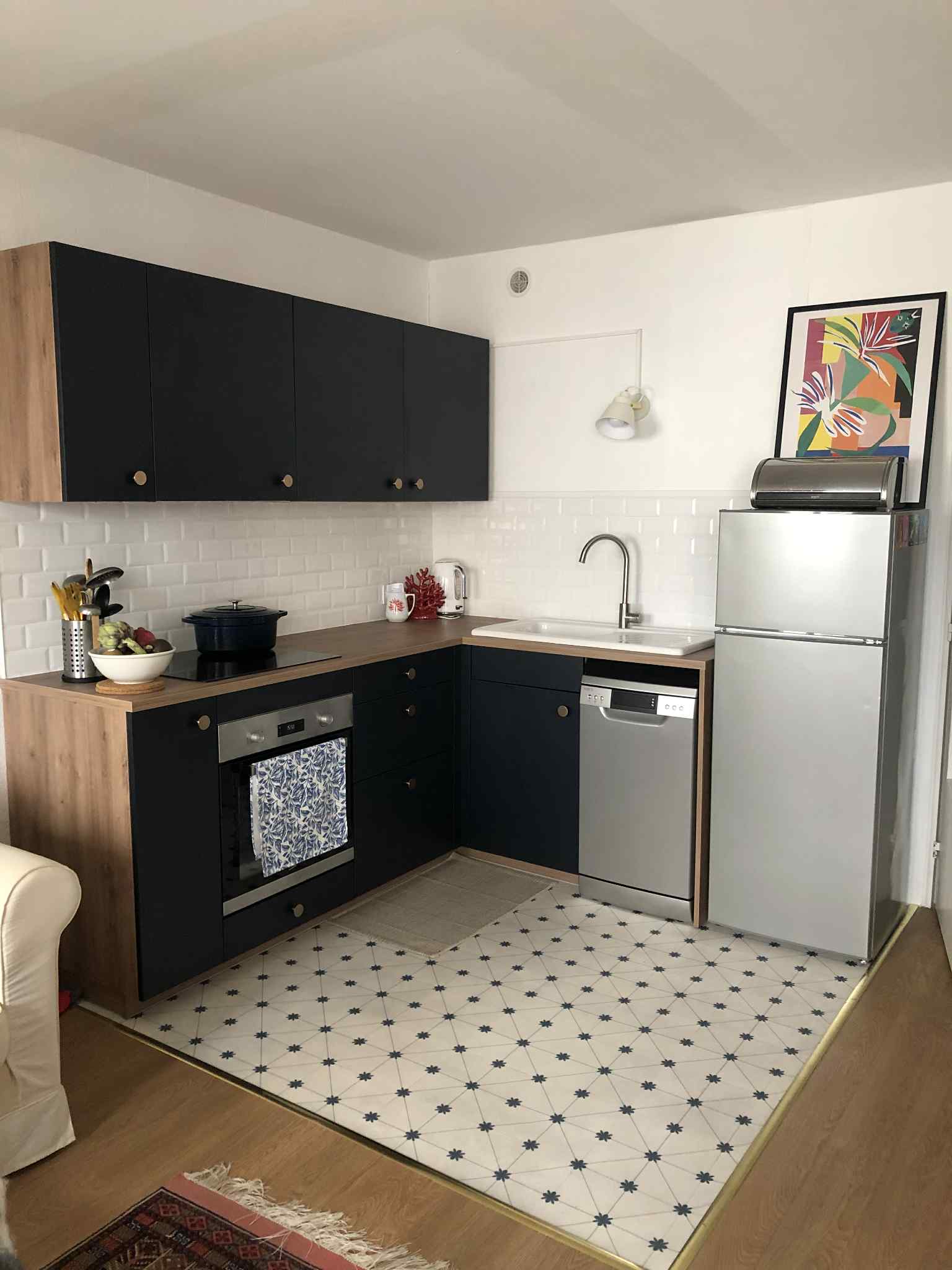 Un projet imaginé avec nos clients et installé par notre équipe, mêlant design, fonctionnalité et qualité 💚 Merci pour leur confiance !