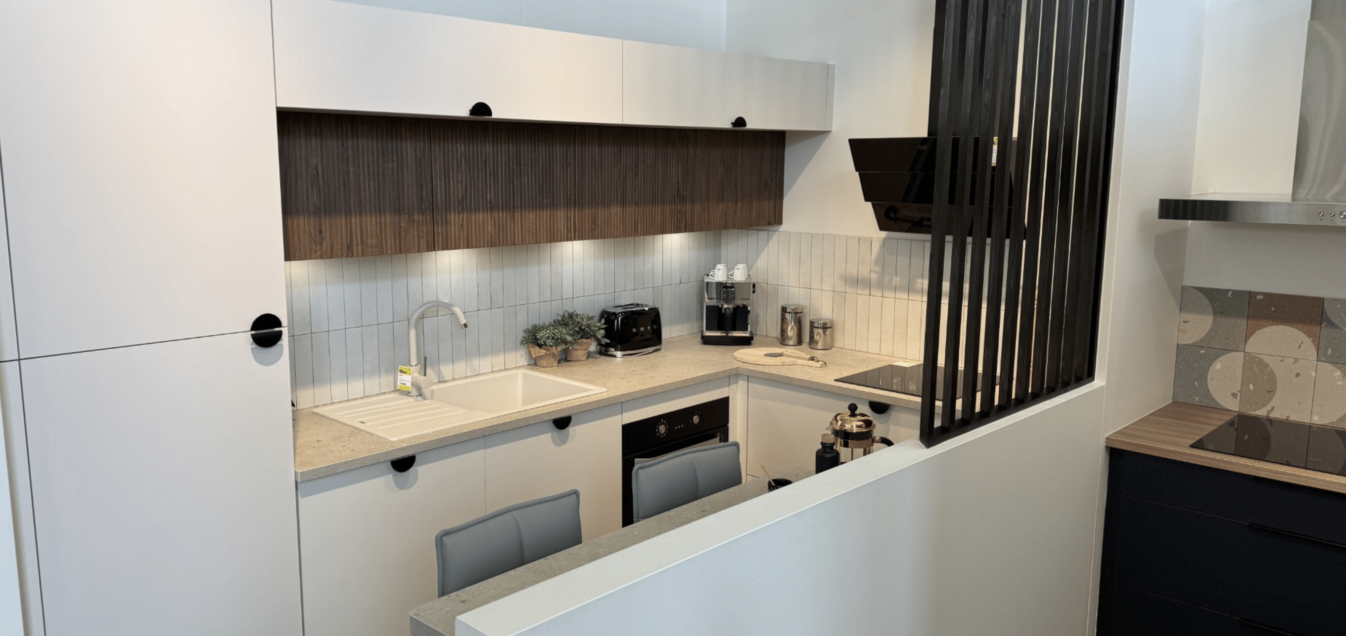 Cuisine petit espace en L coloris lin 