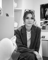 Leonie-Topic-agenceuse-portrait-Perene-Caen